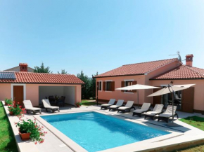 Holiday Home Dori - LBN394
